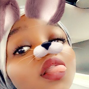 Meet your Posher, Hawa